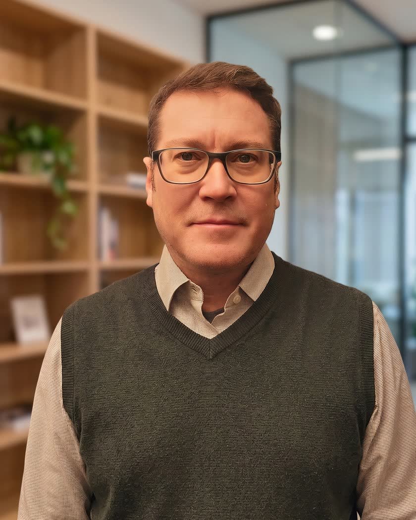 Tom Mech, Founding COO of HowDo